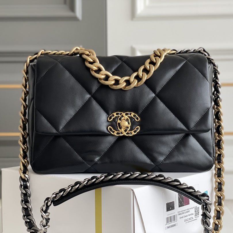 Chanel 19 Bags - Click Image to Close